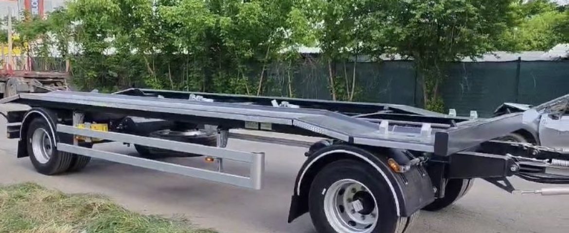 Dve komunalne prikolice PKM 180 za PWW D.O.O.