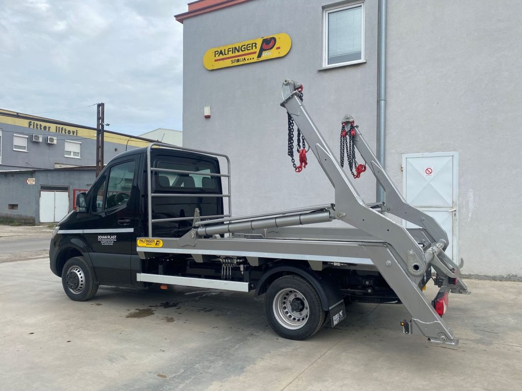 Samopodizač kontejnera PK4 za JOVAN PLAST Subotica