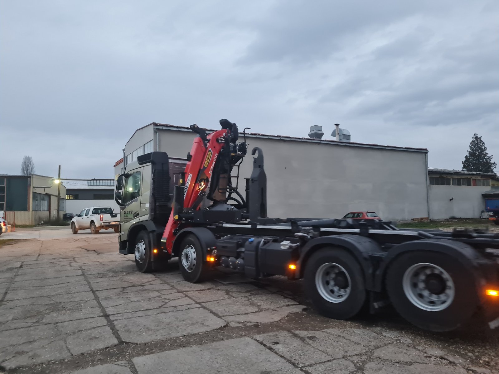 Isporuka Palfinger Epsilon dizalice za Đaković d.o.o.