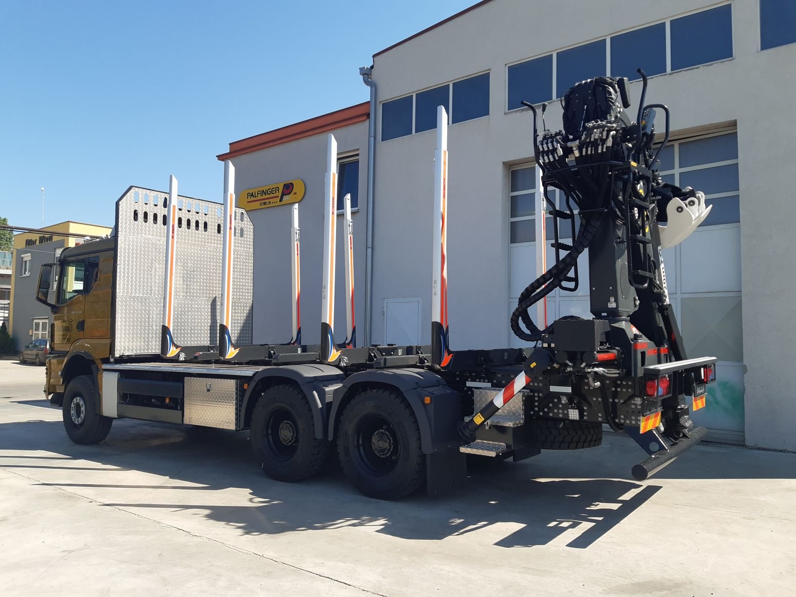 SNJEŽANA d.o.o. – Šumarska nadgradnja sa Palfinger Epsilon dizalicom