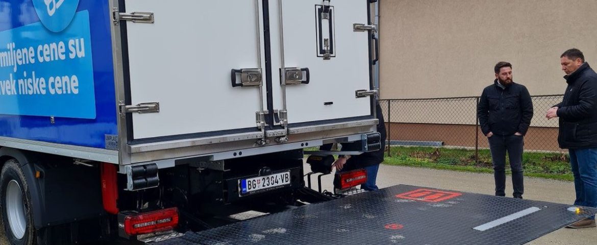 MBB Palfinger utovarne rampe za Delhaize