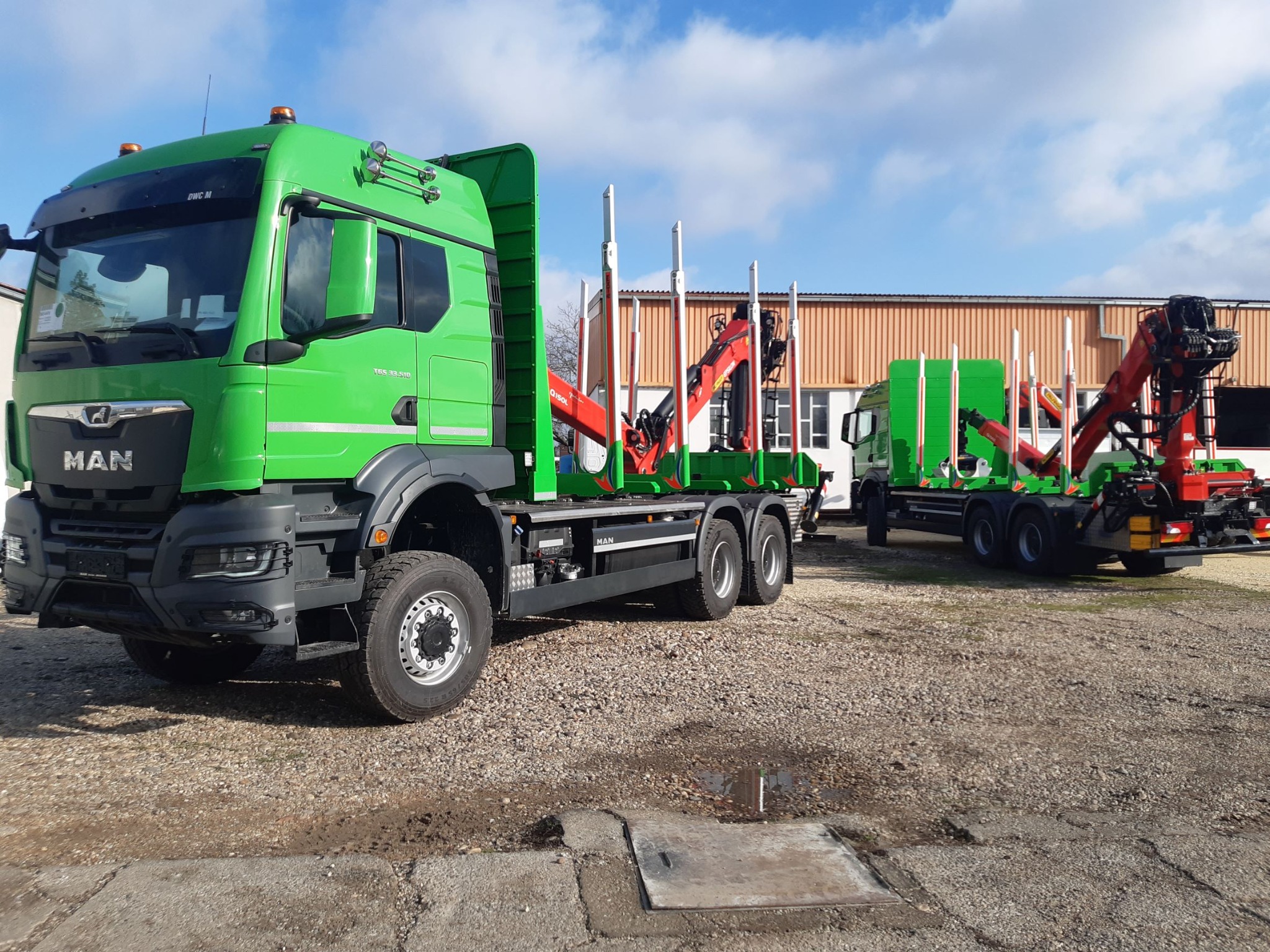 Pelengić Trade osnažio flotu dizalica