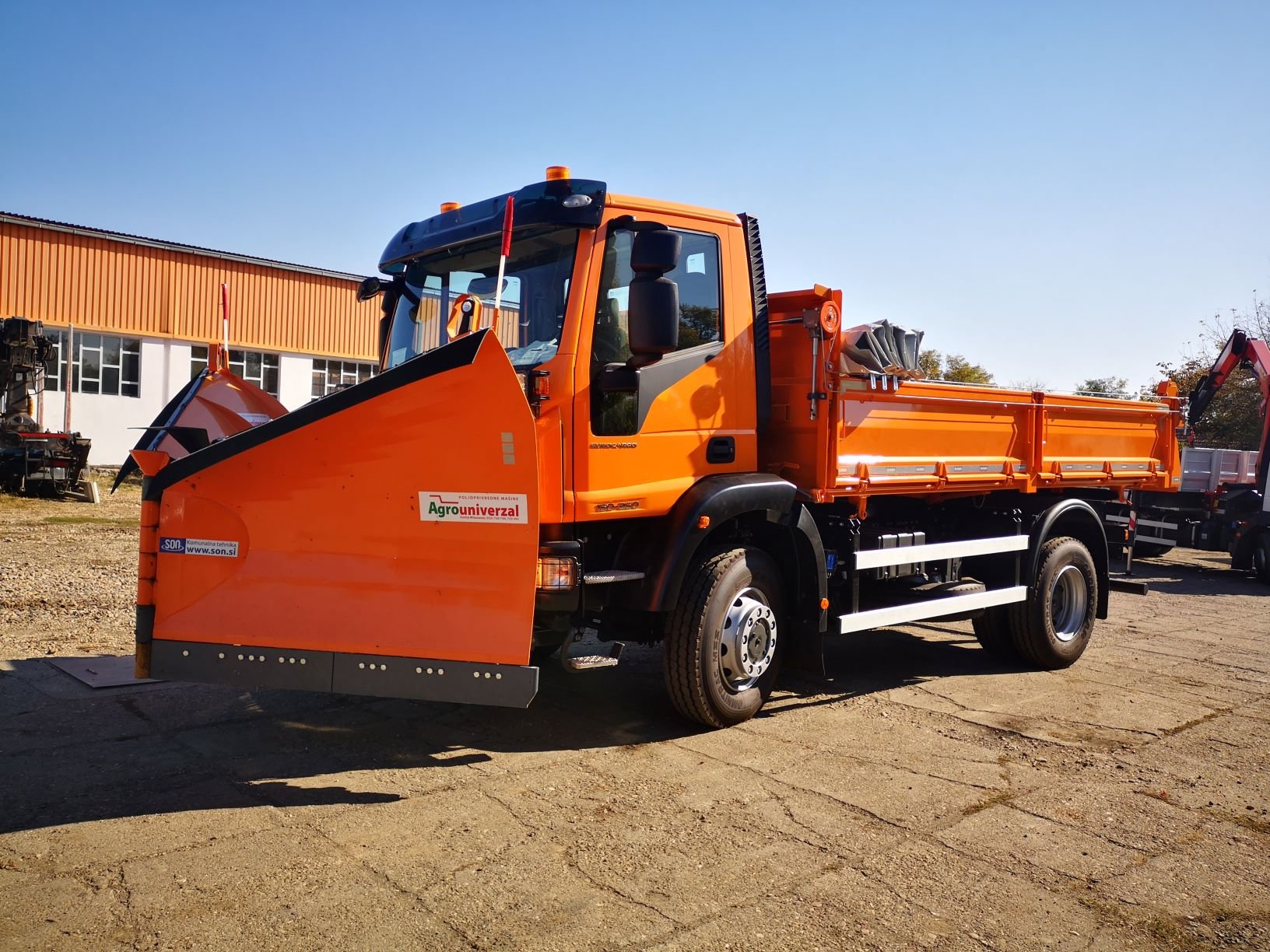 Trostrani kiper TK 115 za JKP Zelenilo Čačak