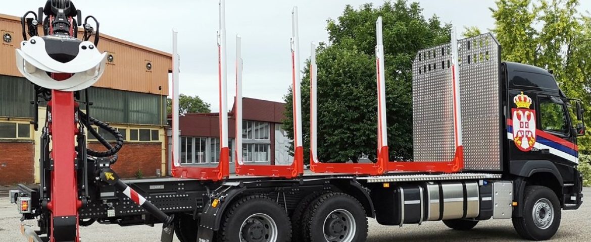 Isporuka šumarske nadgradnje sa Palfinger Epsilon dizalicom za Strugara Radanović