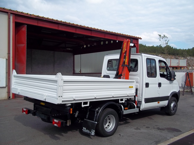 Palfinger dizalica PC3800 i trostrani kiper TK35 za JKP Put