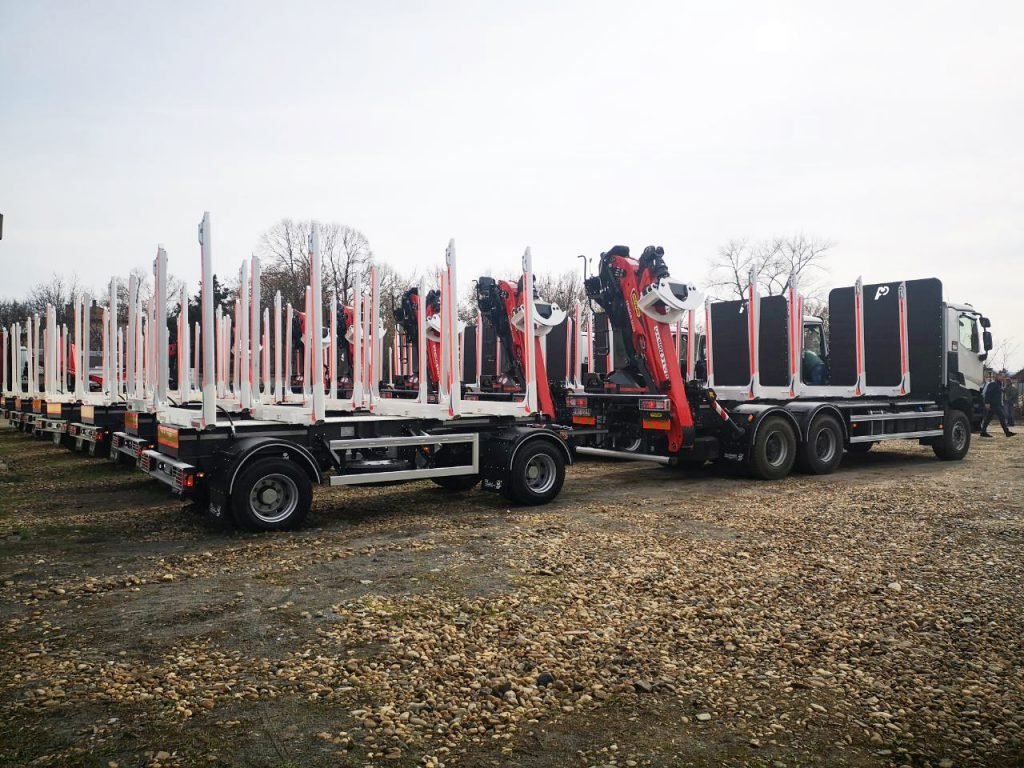 Sedam šumara sa Palfinger Epsilon dizalicama i prikolicama za JP Srbijašume