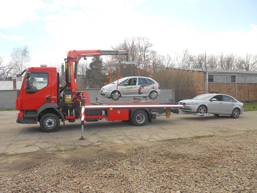 Pauk nadgradnja sa Palfinger dizalicom PK 13500T za JKP Parking Servis niš