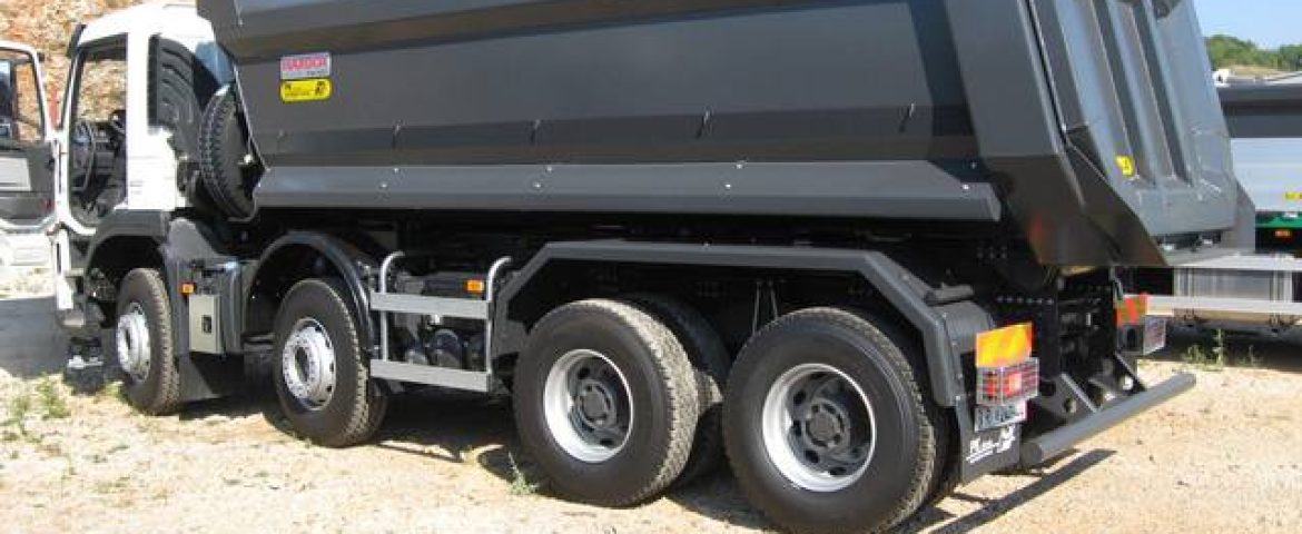 Demo vozilo sa zadnjim kiperom HP220